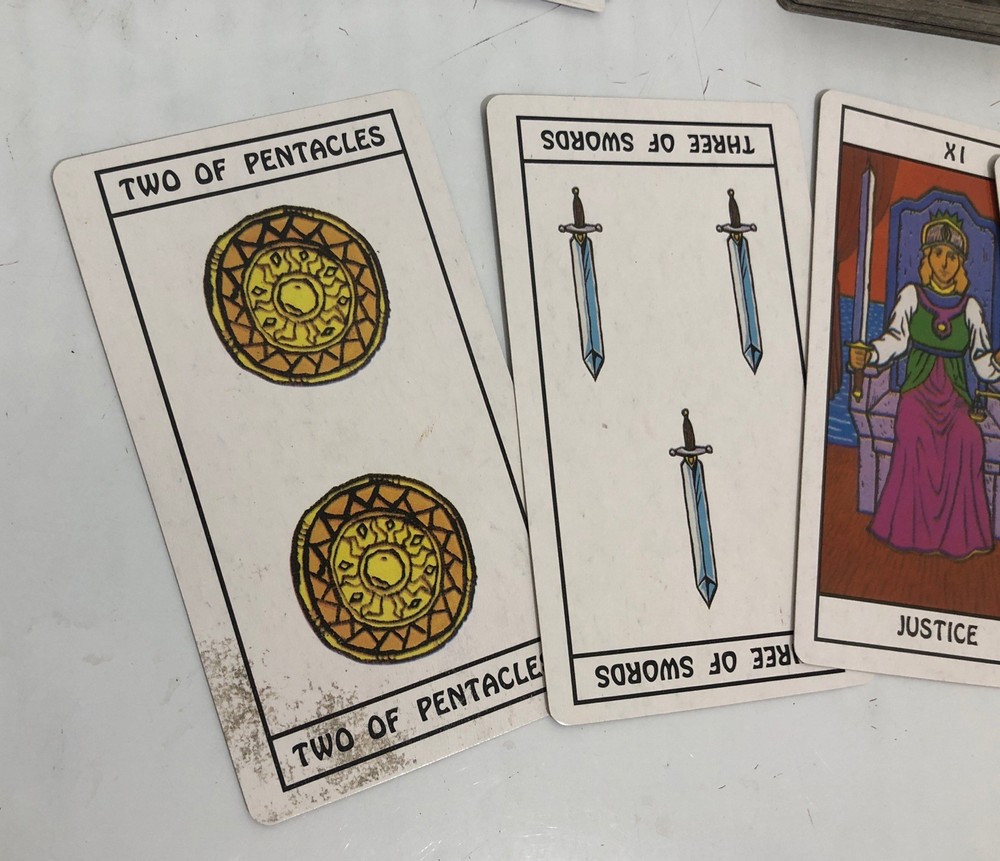 Tarot 78 Card Deck - Complete With Instruction Booklet - Great For Beginner