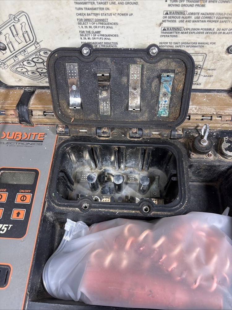 Subsite 75R Pipe and Cable Locator System 75T