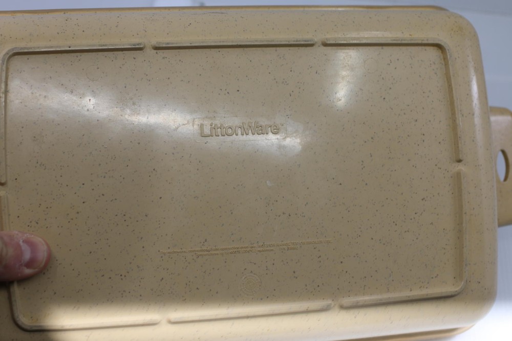 LITTONWARE MICROWAVE OVENWARE ROASTER PAN CASSEROLE WITH LID #38810 EUC