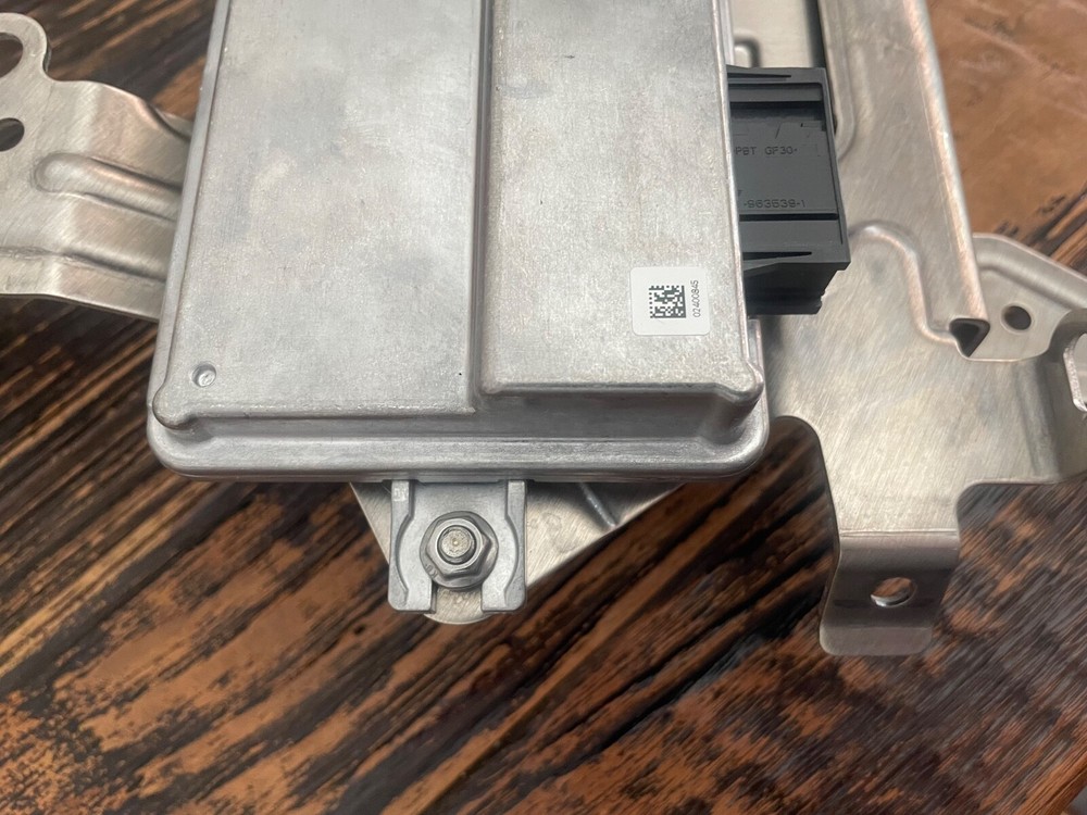 BMW Audio Sound System Amplifier Module W/ Surround View Camera Computer Control