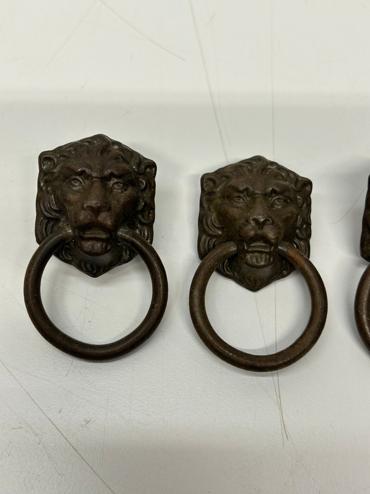 Set 4 Vtg Metal Lion Head W/ Ring Cabinet Door Drawer Chest Pulls Knobs