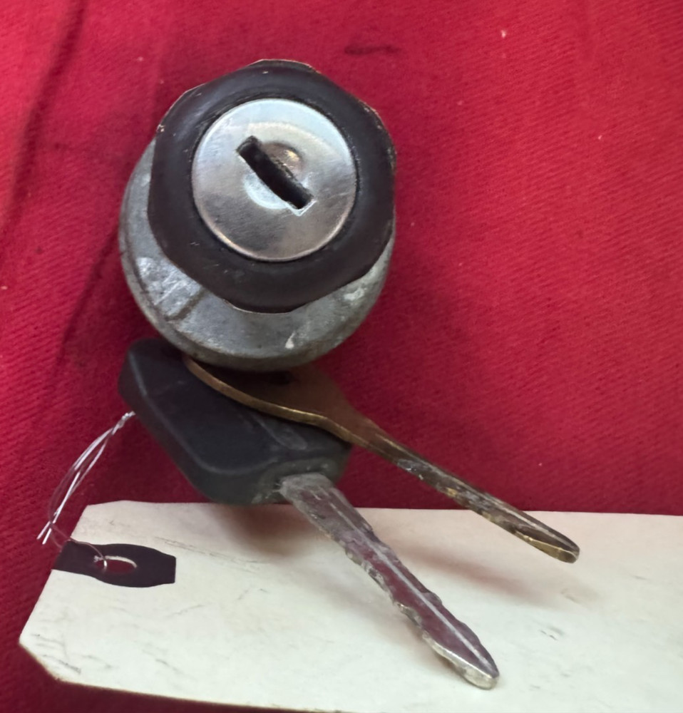 21780553 VOLVO VNL 2006 IGNITION SWITCH