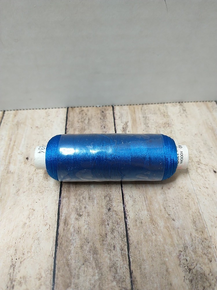 Madeira Polyneon 1000m Embroidery Thread Color 1934 Blue