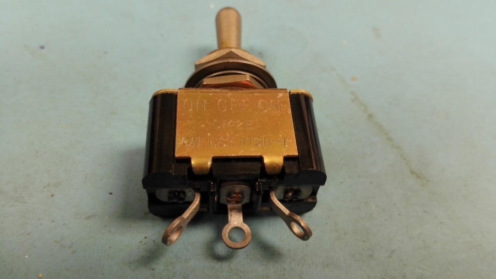 11TS11-1 TOGGLE SWITCH BY MICRO SWITCH ALT NUMBER ST42E