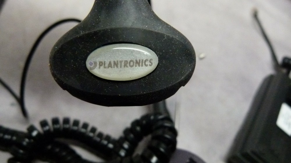 Plantronics Vista Model M12 Headset Amplifier with Plantronics Headset