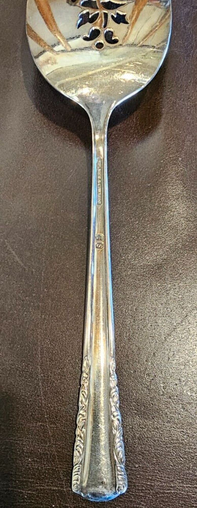 Holmes & Edwards Silverplate FLORAL PIERCED PIE or CAKE SERVER