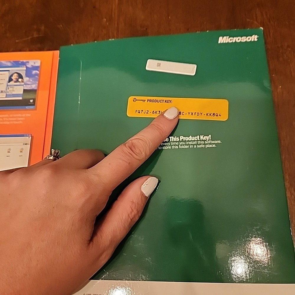 Microsoft Windows XP Home Edition Upgrade 2002 With Product Key Code