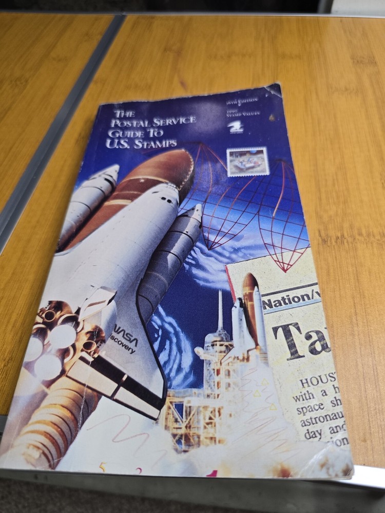 The Postal Service Guide to U.S. Stamps:1990 Stamp Values;16th edition,328 pages