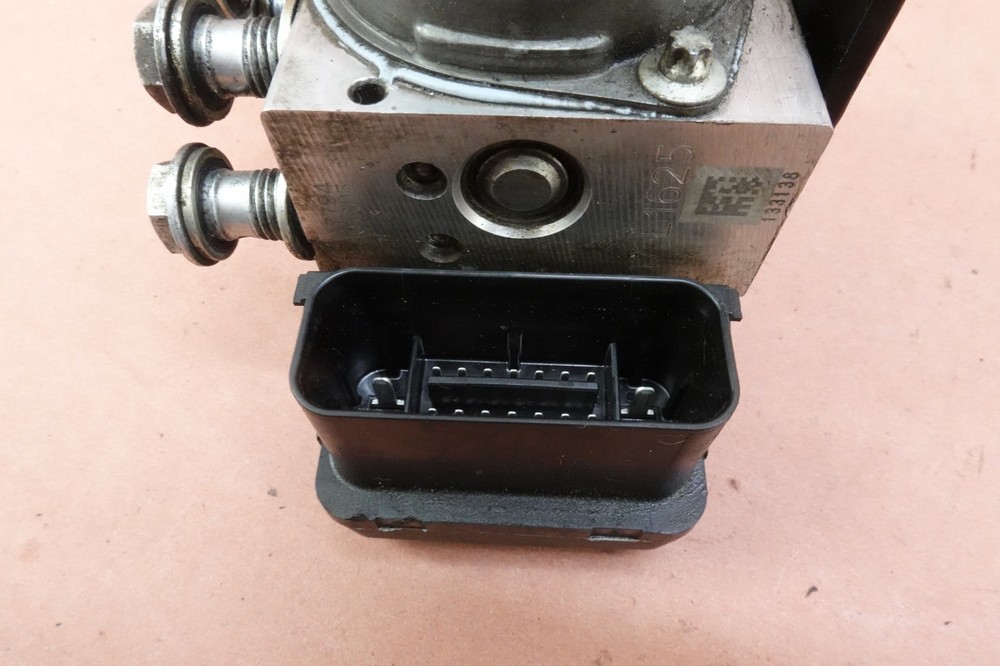 2008-2013 Harley Davidson Dyna Fat Bob FXDF ABS Brake Pump & Module