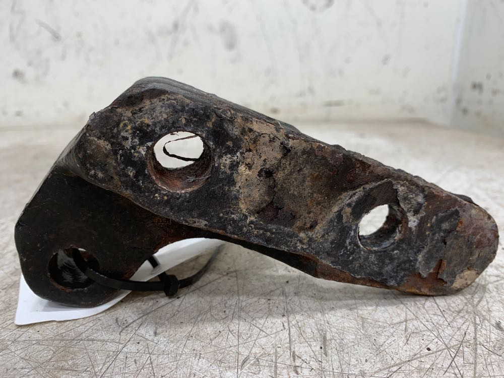 2005 Peterbilt 357 Hood Hinge (674-10156)