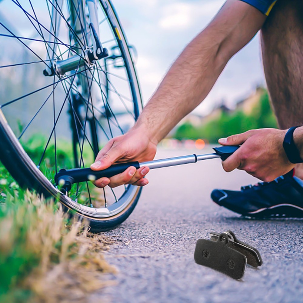 Four Piston Hydraulic Disc Brake Shoes for Enhanced Driving Experience