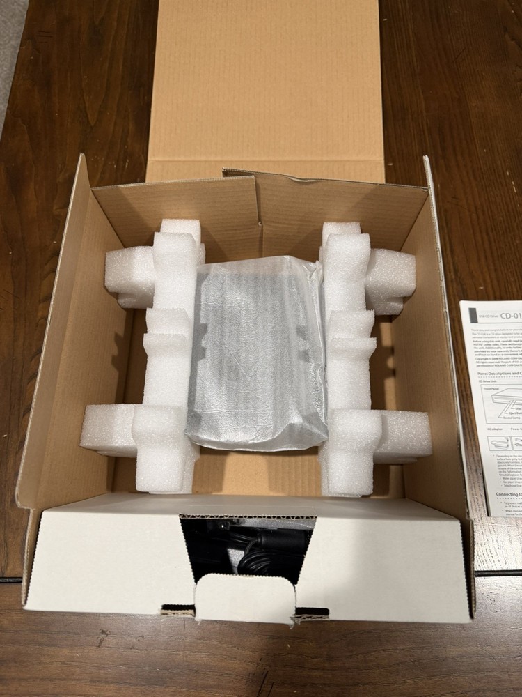 NEW / Open Box Roland CD-01A