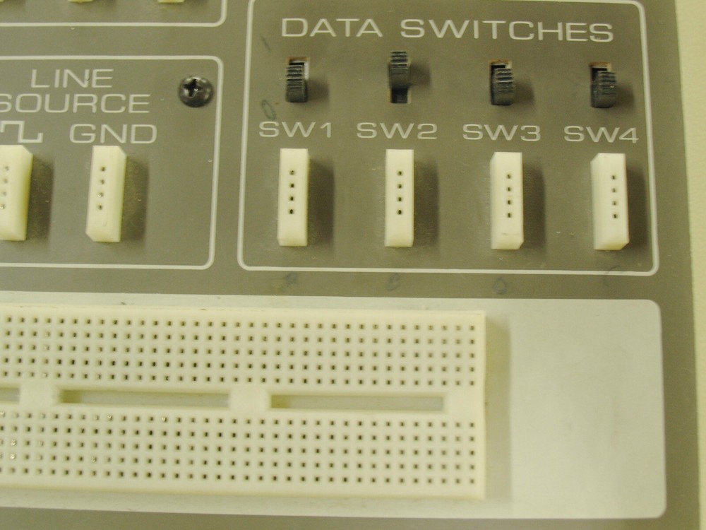 HEATHKIT ZENITH Digital Design Experimenter Unit # ET-3200