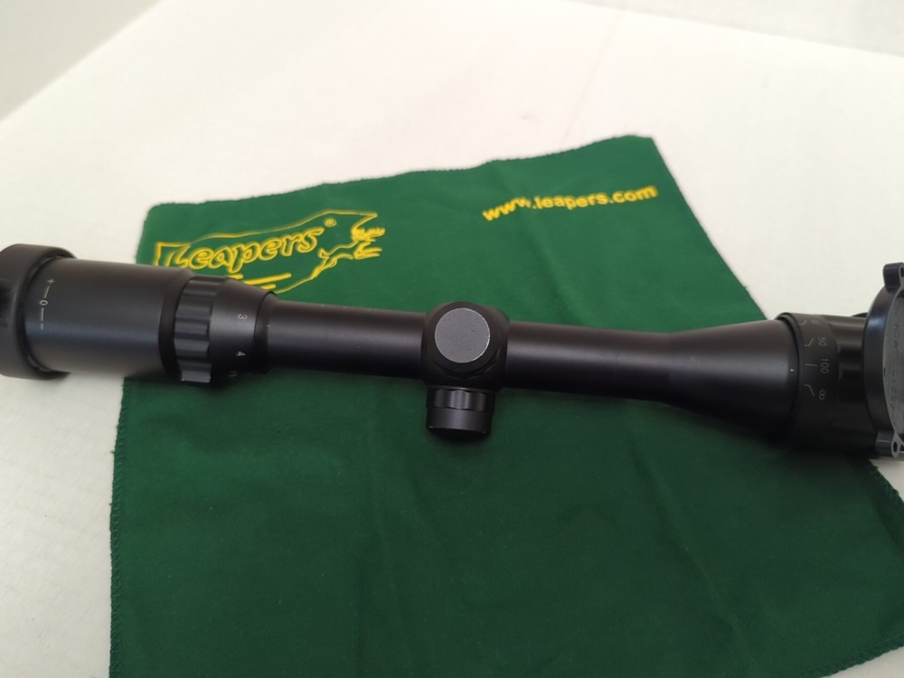 Leapers 3-9X32 AO Rifle Scope