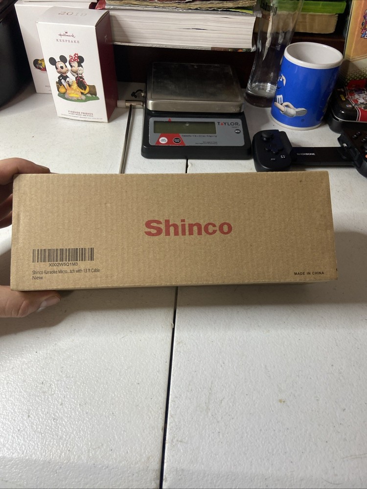 Shinco Karaoke Microphone with 13' Cable
