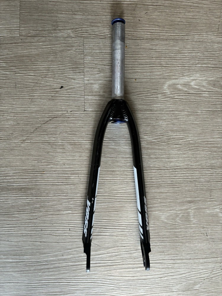 Yess Rigid Bicycle Fork Black Silver Single Piece Bike Component Replacement