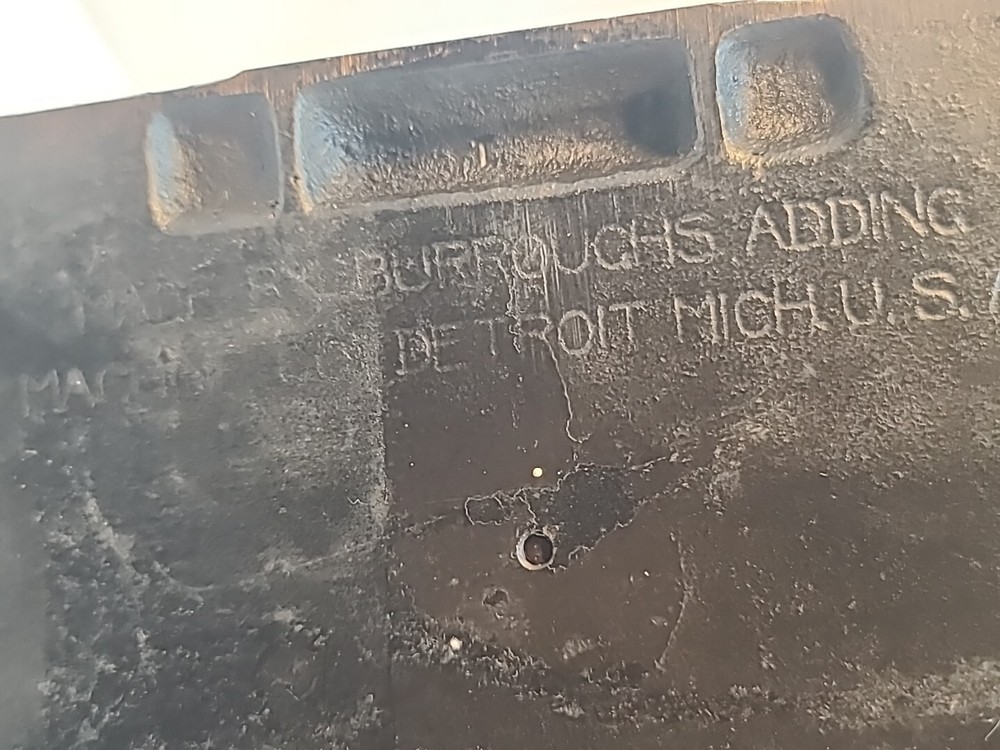 Vintage BURROUGHS ADDING MACHINE CALCULATOR HAND CRANK. No key - Untested - Rare