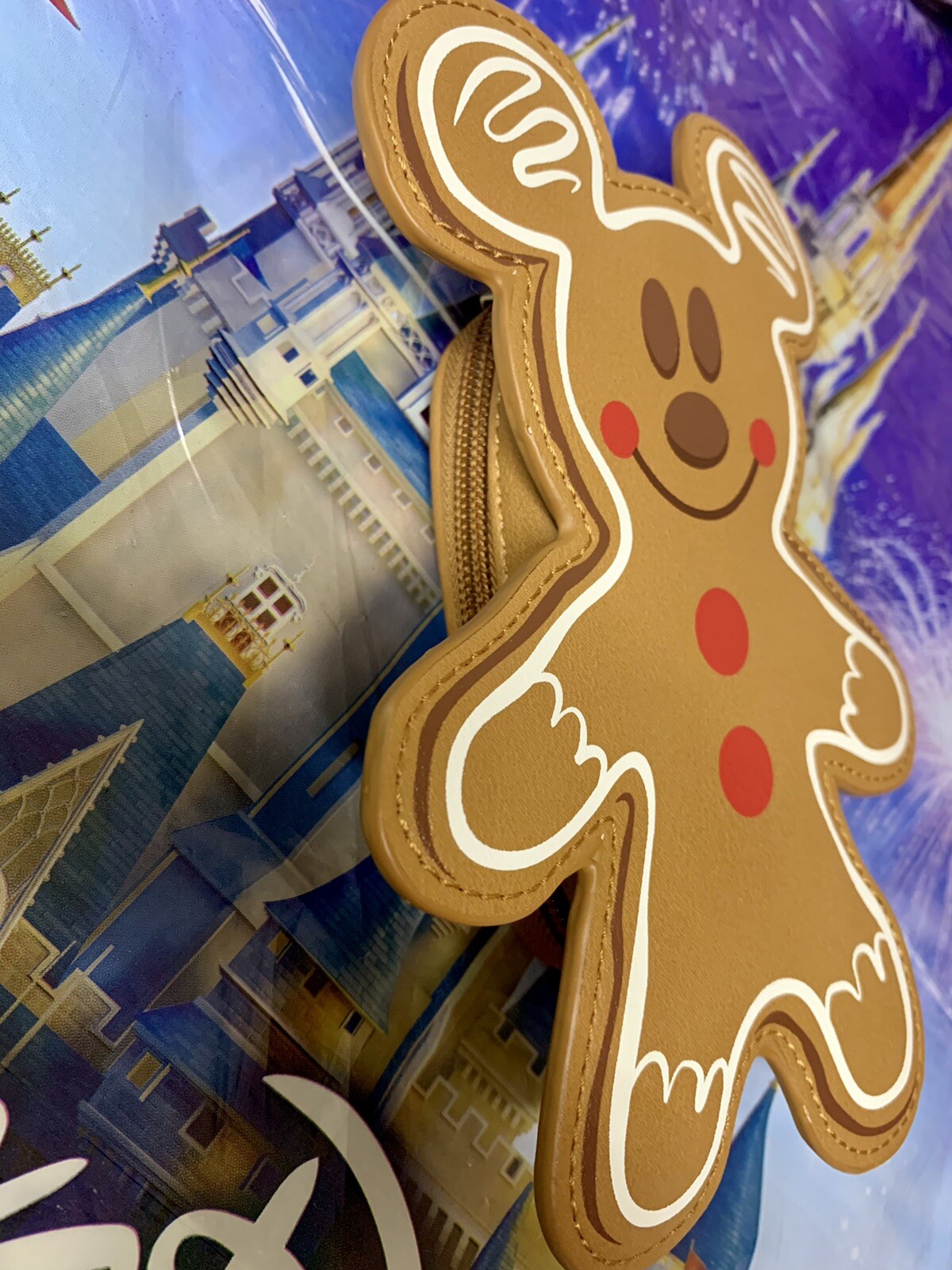 New Disney Parks Mickey Mouse Gingerbread Man Zip Coin Purse Christmas Holiday