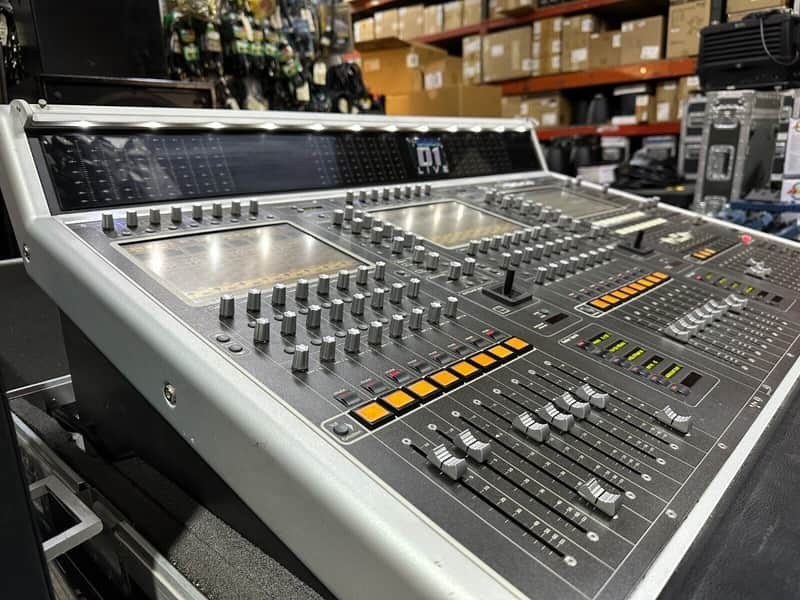 Digico D1 Live Digital Mixing Console W/Digico Engine/Opticore Cable (One) THS