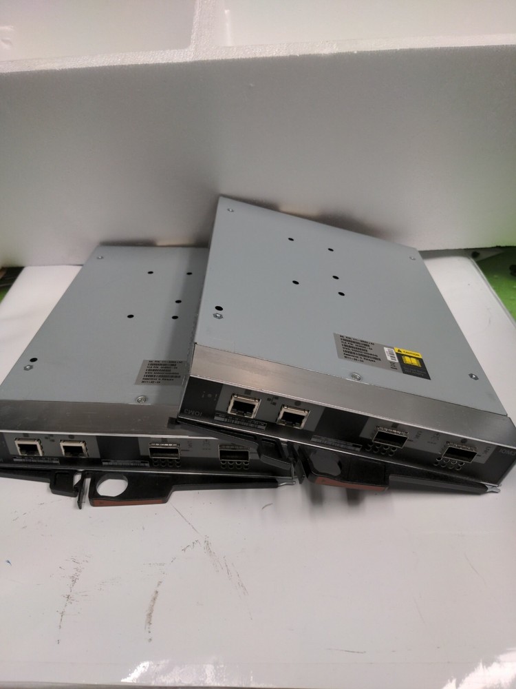- 2x NetApp IOM3 111-00569+A0 isk Array Controller Modules