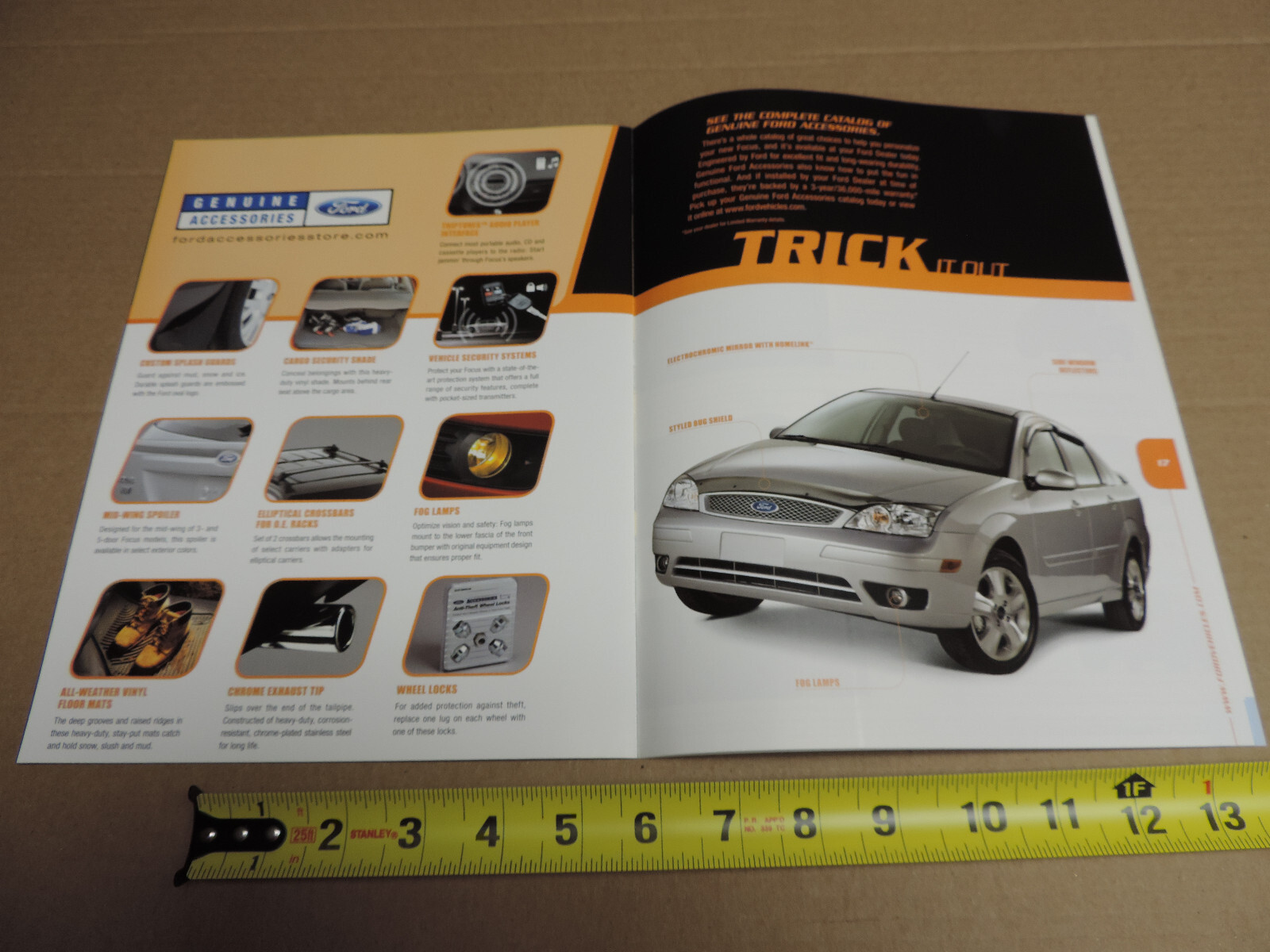 2006 Ford Focus sales brochure 24 pg ORIGINAL literature specs colors