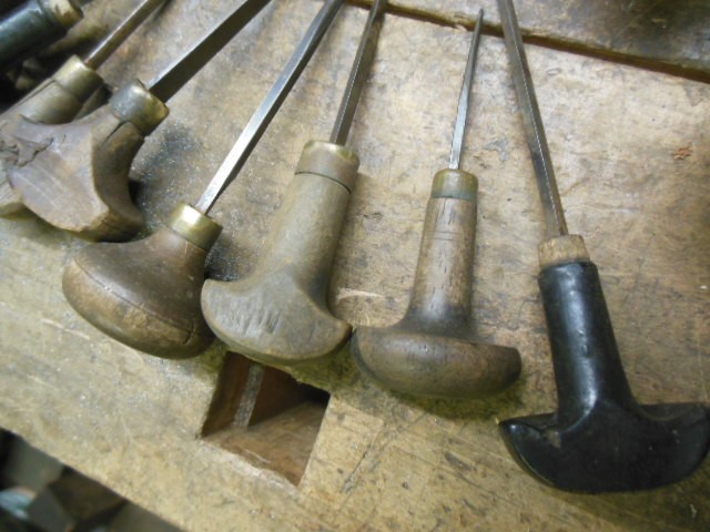 Vautier Hewes vintage engraving tool lot used chisel craft tools