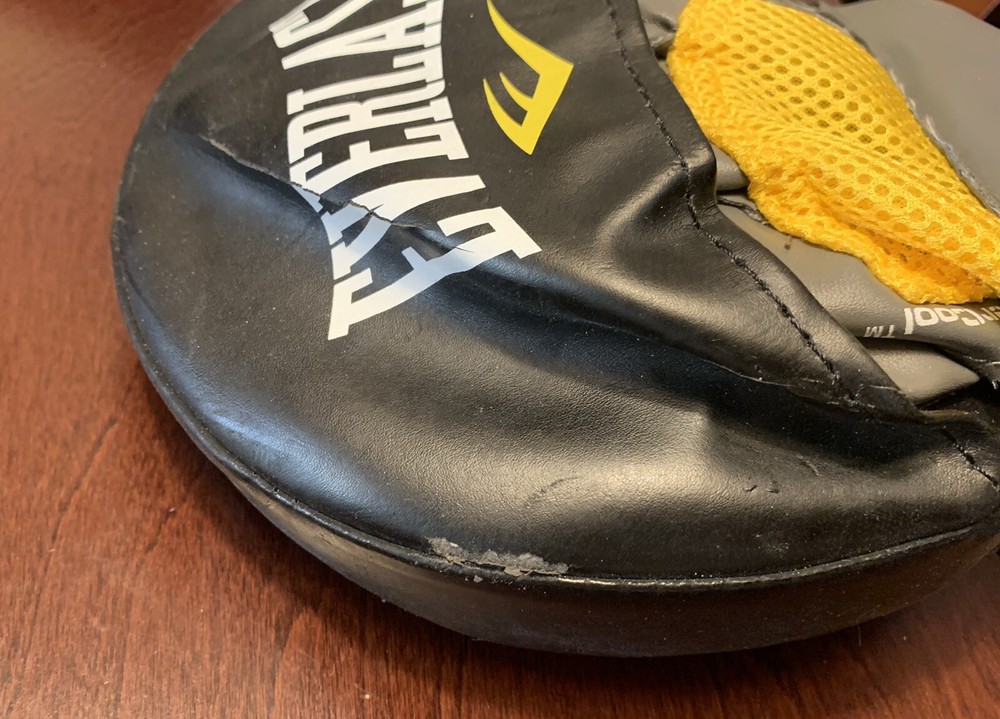 Everlast Boxing Mantis Punch Mitts