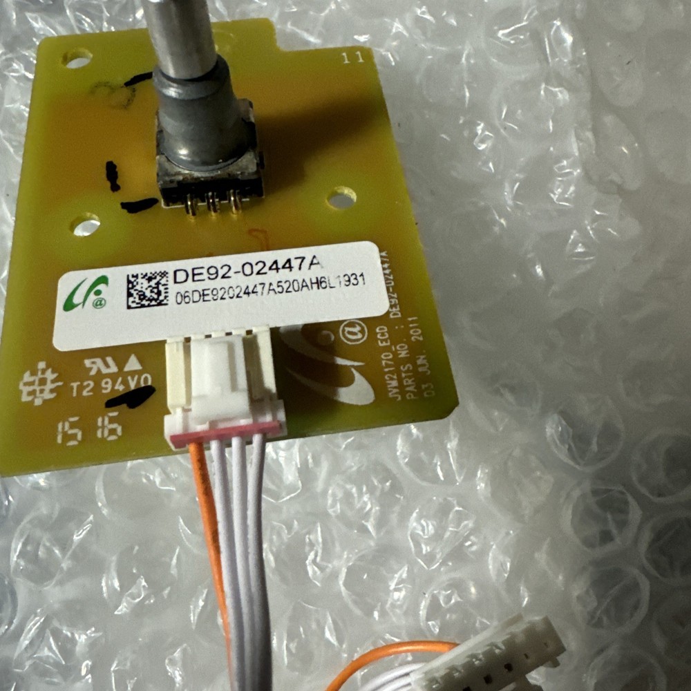 GE Microwave Control Board W/ Knob Part # DE92-02447A