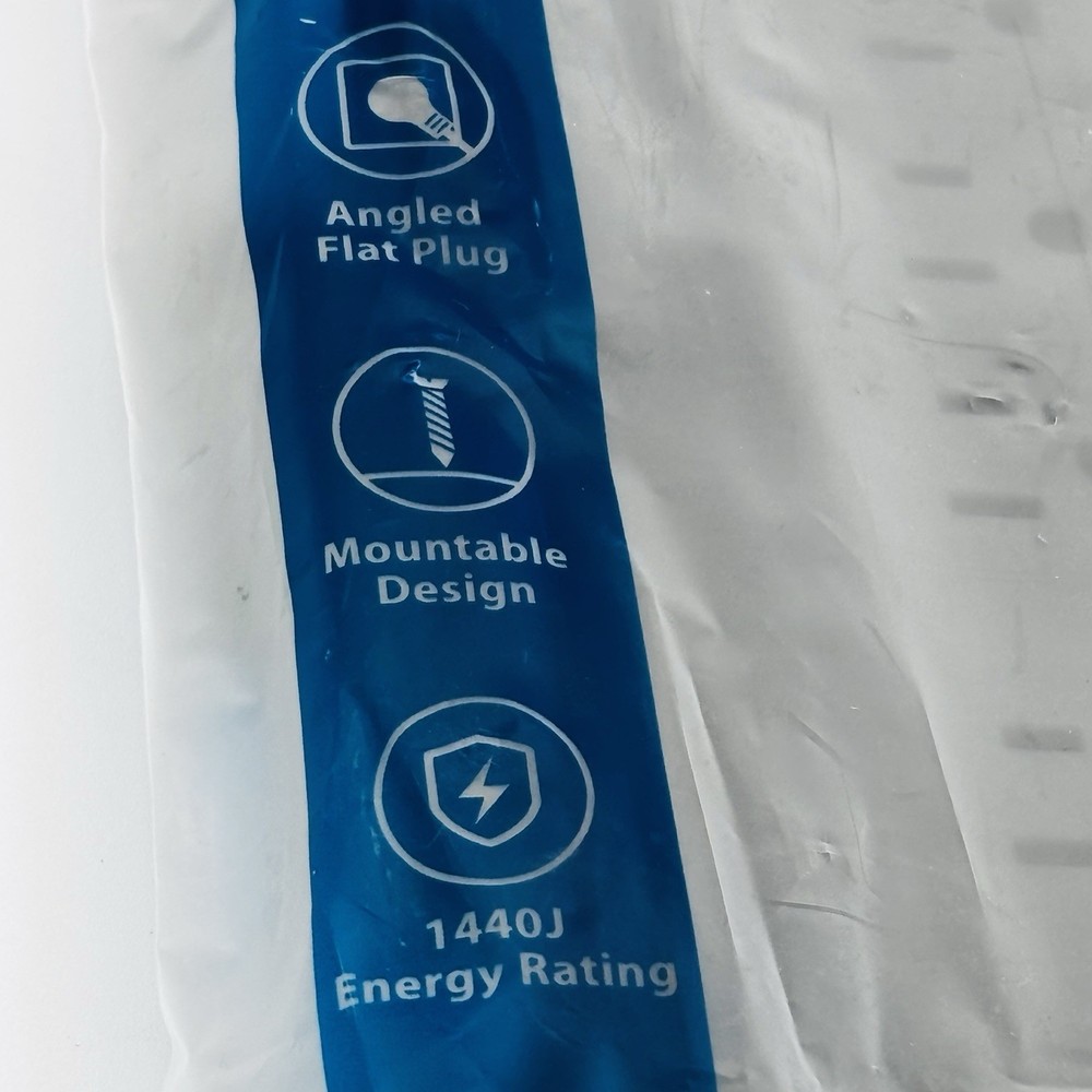 TROND Surge Protector Power Strip with USB, Ultra Thin Flat Plug 3ft