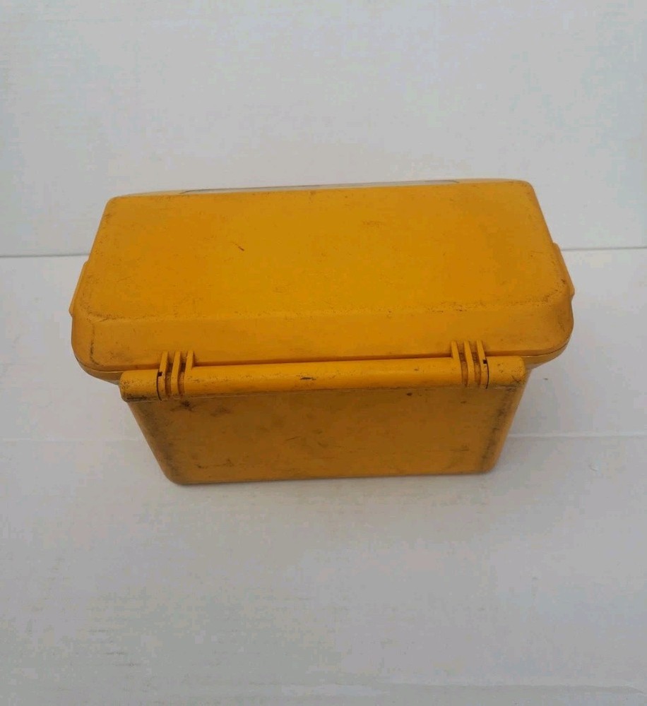3M Dynatel 2273 Cable Locator Transmitter Unit Compartment Damage