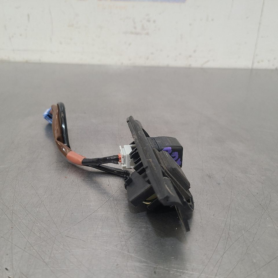 13 2013 LEXUS LS460 REAR DECKLID MOUNTED CAMERA PROJECTOR 8679050050