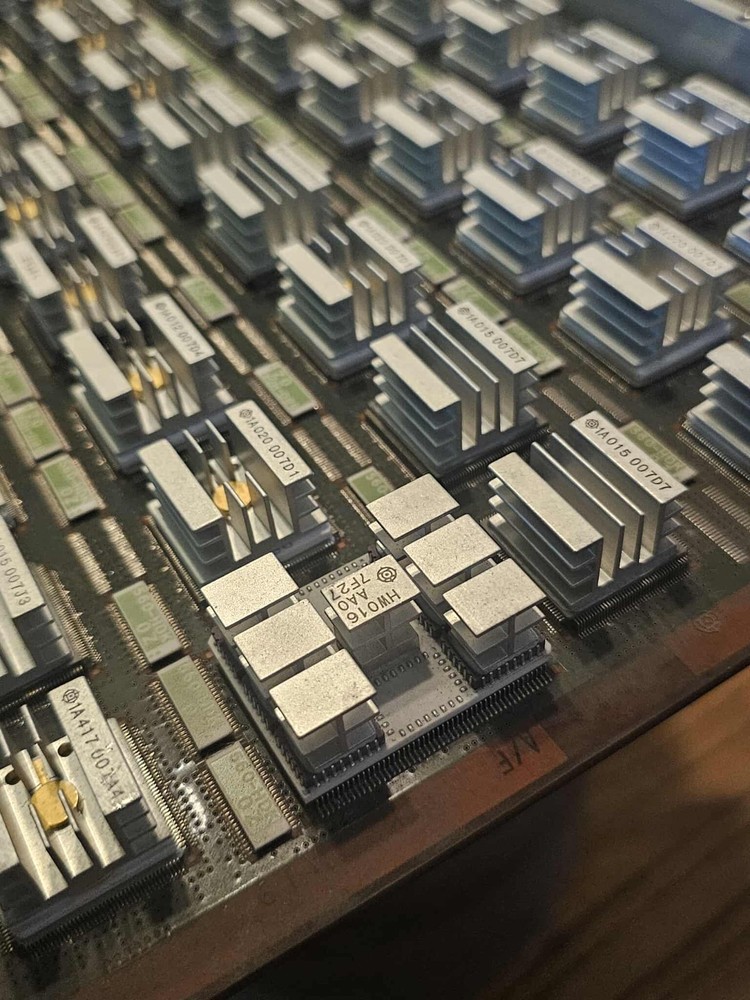 Vintage Rare Hitachi Fujitsu Mainframe White Gold Ceramic Processor Logic Board