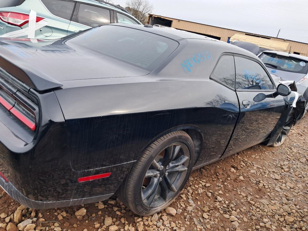 CHALLENGE 2016 Glove Box 4884216