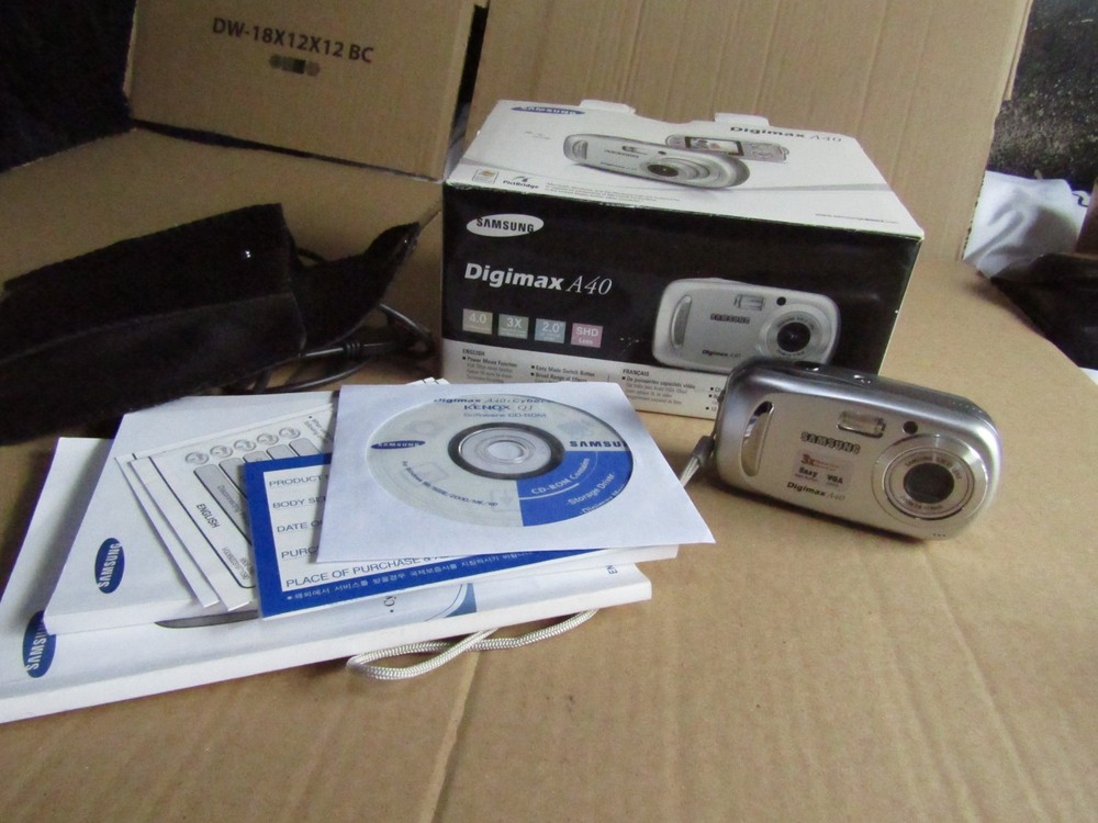 Samsung Digital Camera Digimax A40 4MP Tested Working Plus  SD Card