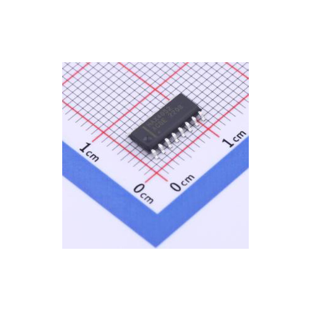 1pcs MAX4052ACSE+T SOIC-16