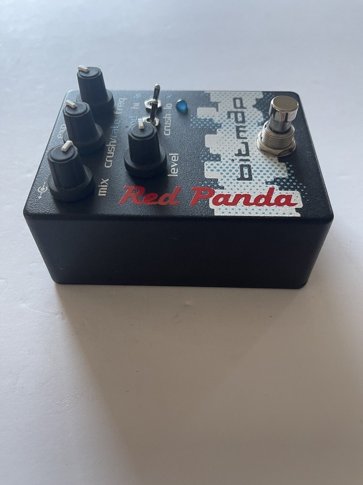 Red Panda Bitmap V1 Bitcrusher Bit Map Modulation Guitar / Bass Effect Pedal