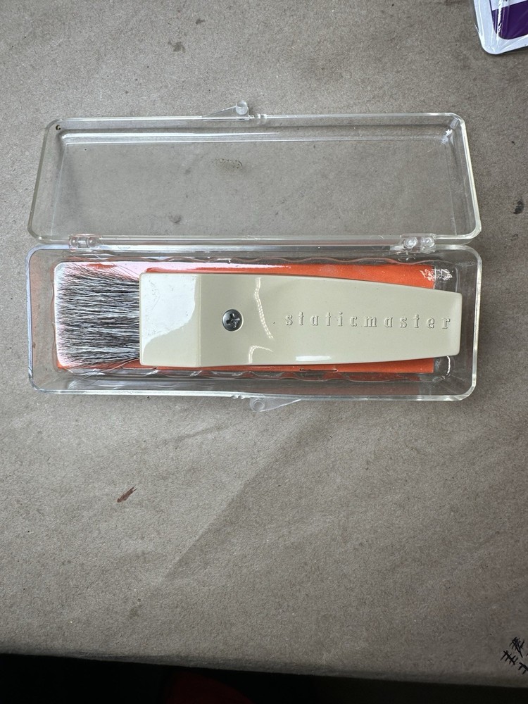 Vtg 1970's Static Master Brush 1C 50 Staticmaster Case Nuclear Prod