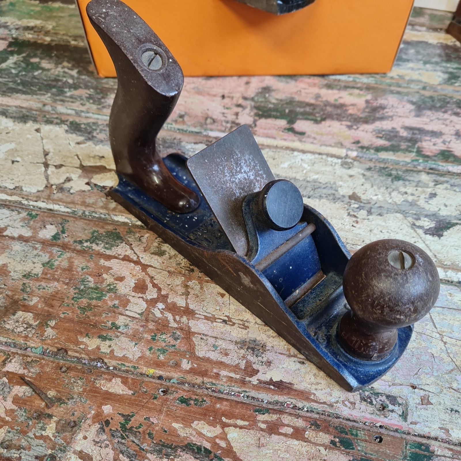 Job Lot 2 (x6 ) of woodworking Carpentry Planes stanley & record workshop