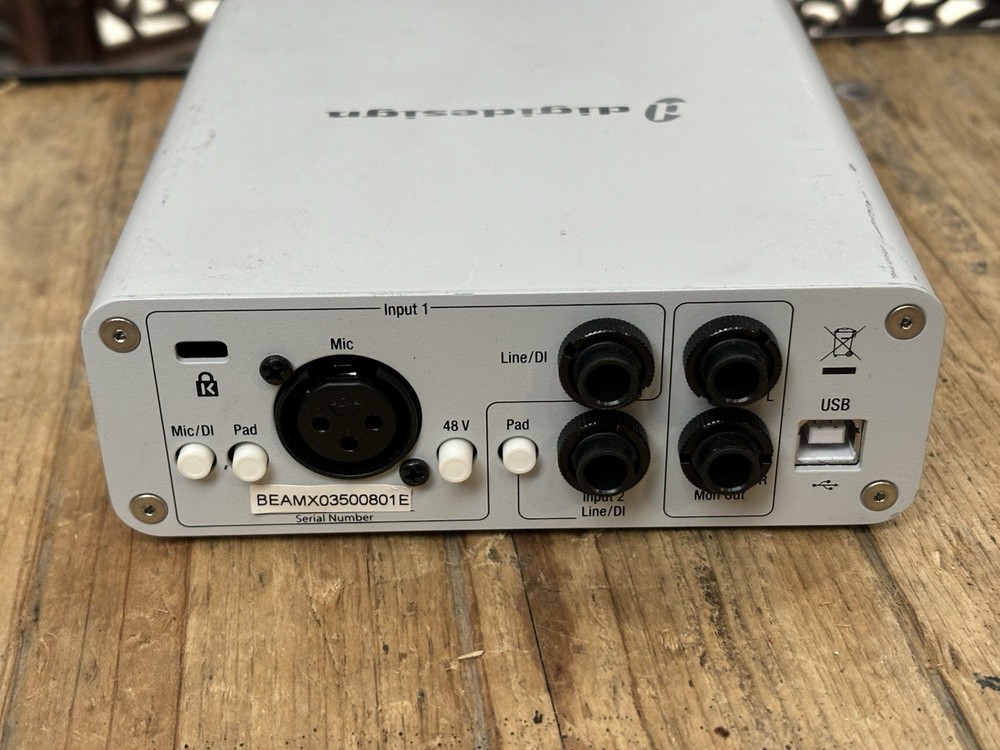 Digidesign Mbox 2 Mini 2-Channel USB Audio Interface w/ 24-bit 48kHz Resolution