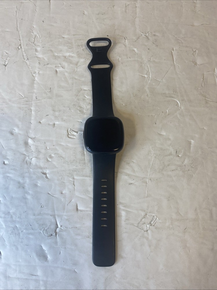 Fitbit Versa 4 FB523 Smartwatch Black Band