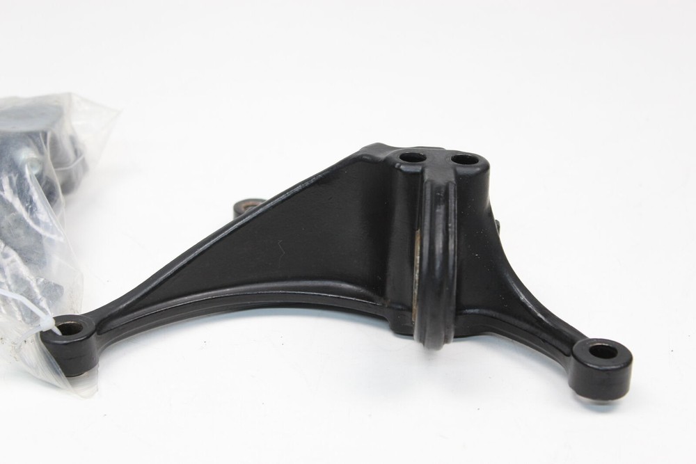 2012 VICTORY HIGH BALL Engine Motor Mount Bracket Bolts