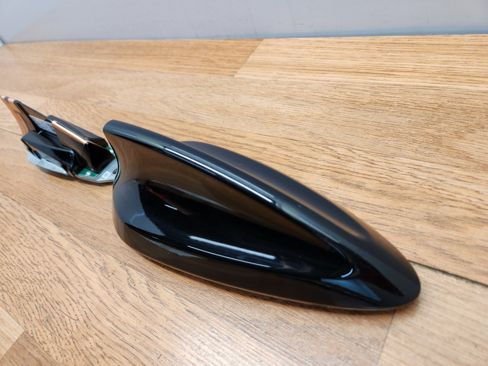 ✅OEM BMW G01 G02 G12 G30 F90 Roof Shark Radio Antenna Module Unit w/Module Black