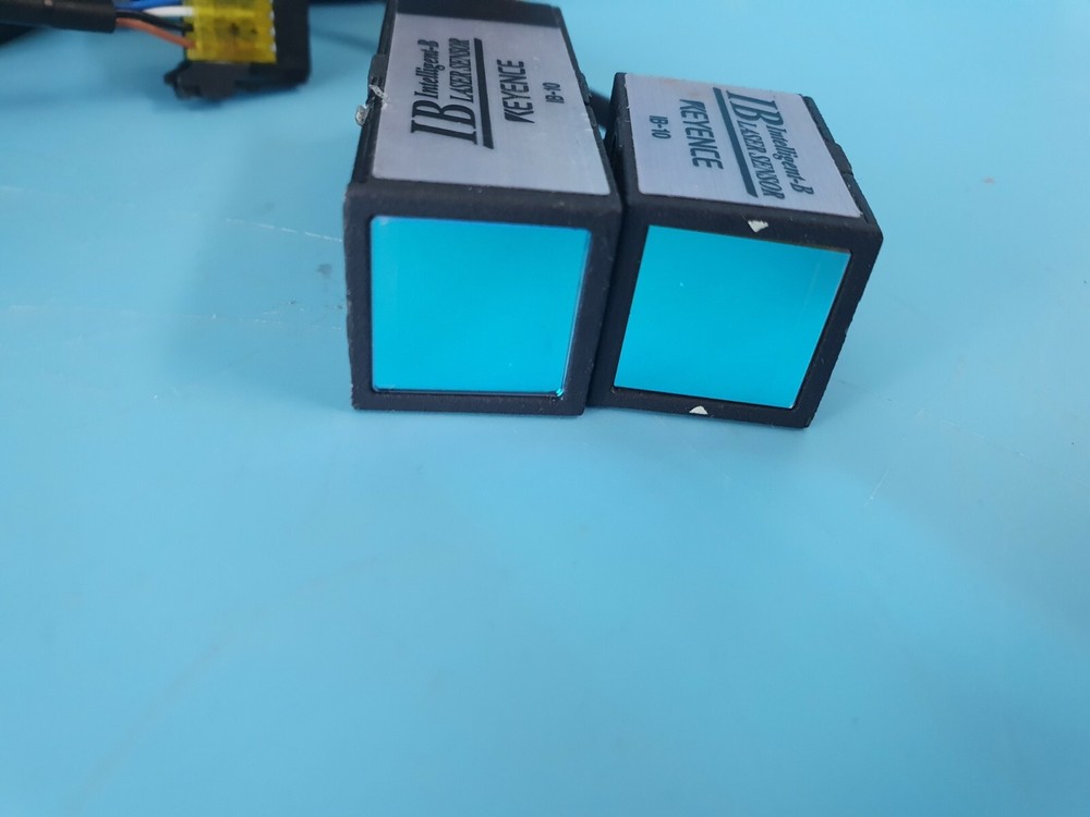 KEYENCE IB-10 Laser Thrubeam Sensor