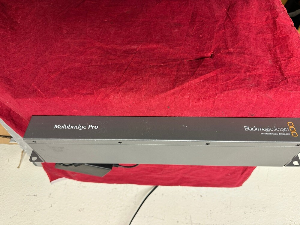Blackmagic Design Multibridge Pro 2 Editing System w/ Power Adapter