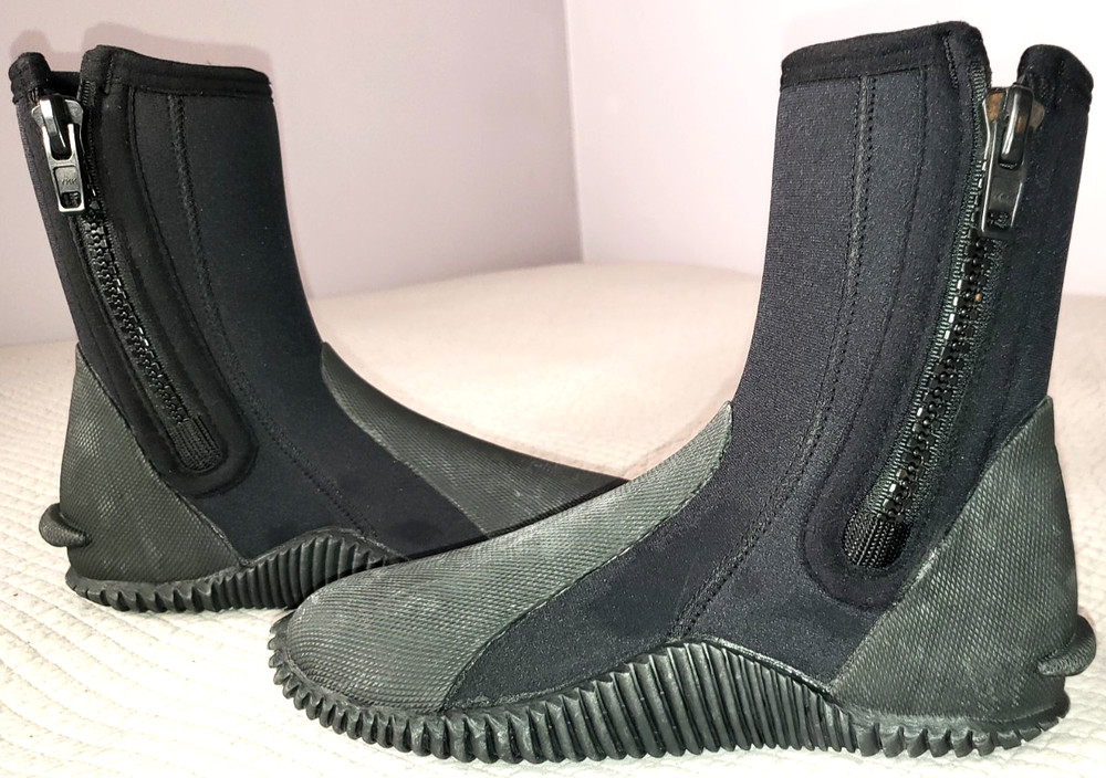 Typhoon Titanium Dive Boots Size Small (40/41) Black