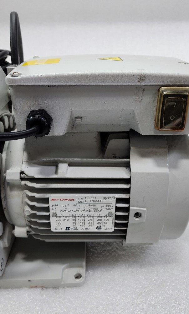 EDWARDS E1M18 VACUUM PUMP