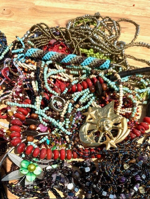 2 Lb LOT CRAFT BROKEN Bead Jewelry Wearable Worn Mixed Metals Tangled Repurpose