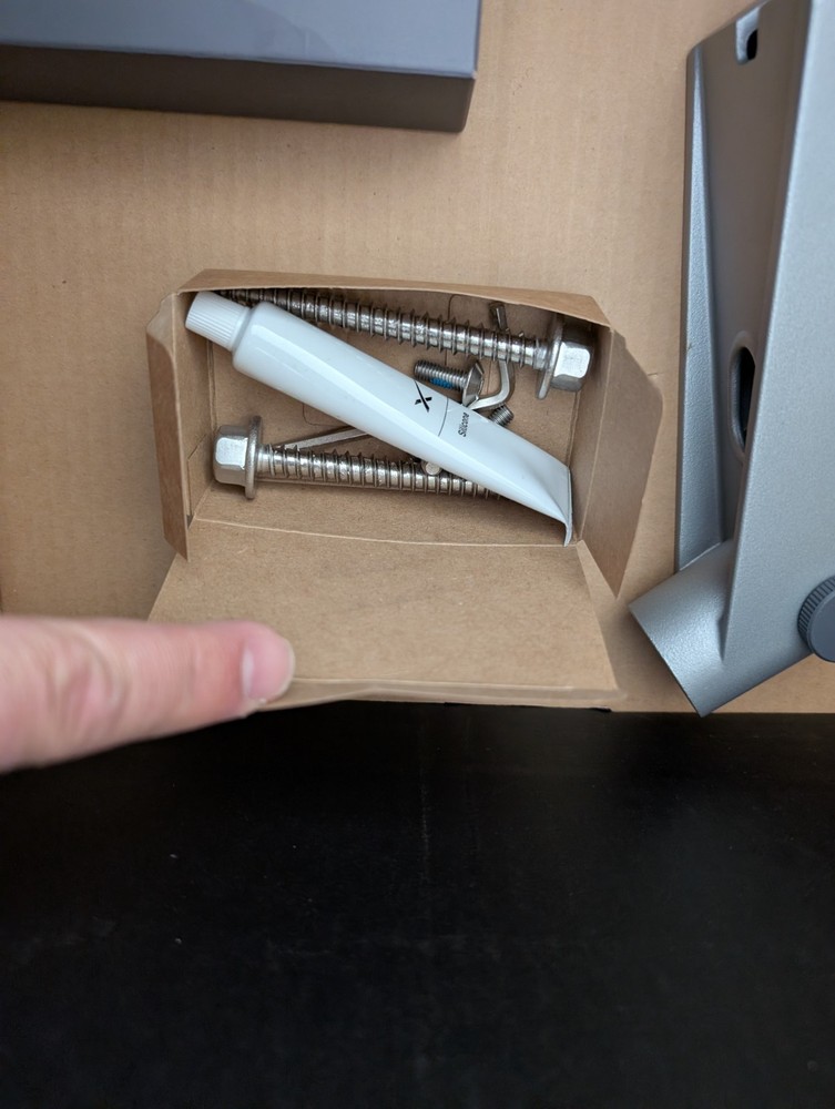 Starlink Performance Wall Mount - for “Performance Gen 3” terminals