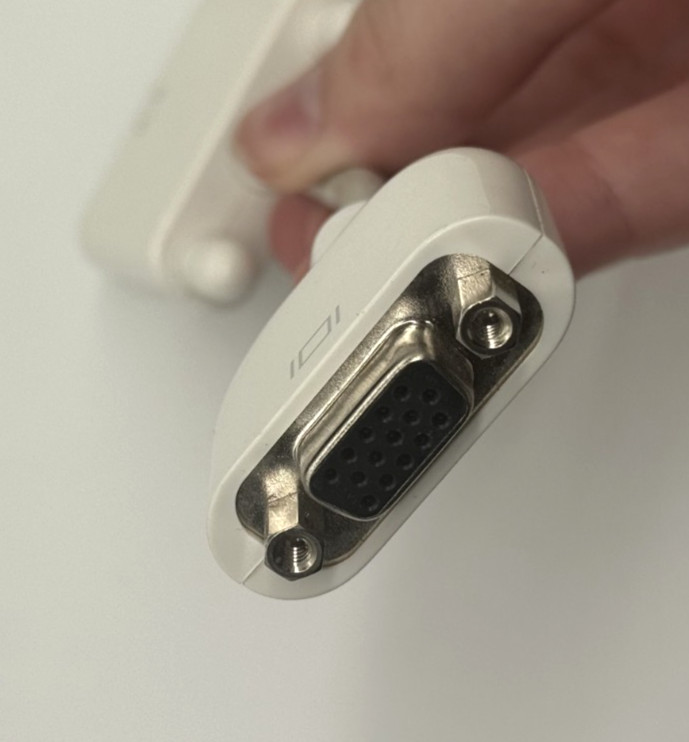 Apple DVI to VGA Display Adapter Cable 5.5" - not tested