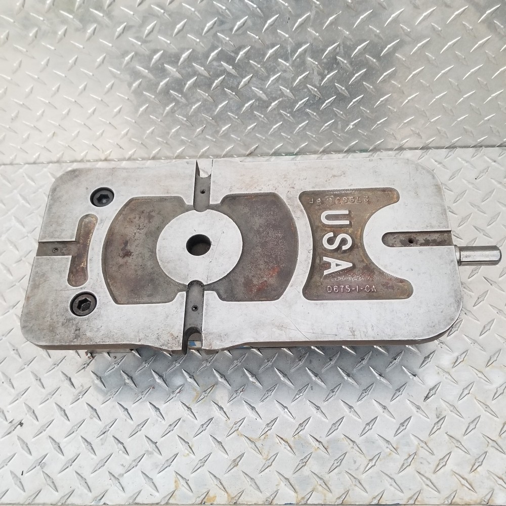 KURT D675 6" Milling Machine Vise - See Description